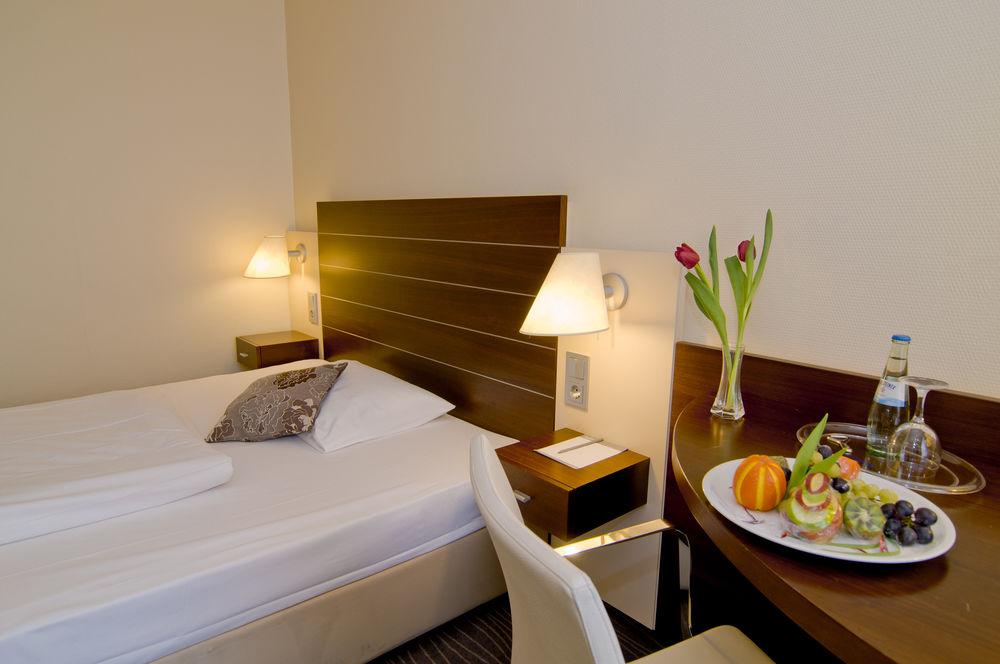 Achat Hotel Wiesbaden City Екстер'єр фото